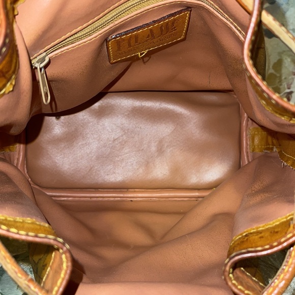 Authentic Alviero Martini World Map Bucket Bag - Picture 14 of 16